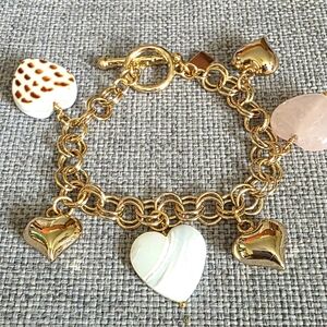 LAUNA NORTE, NWOT, Gold Heart Charm Bracelet